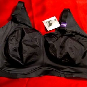 Brand new, never worn Catherines No-wire Back-Smoother Bra